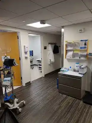 Dr. Ash Tewari, MD / Urologist