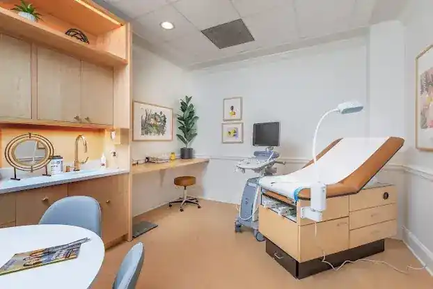 Dr. Nicole Browne - Kindbody