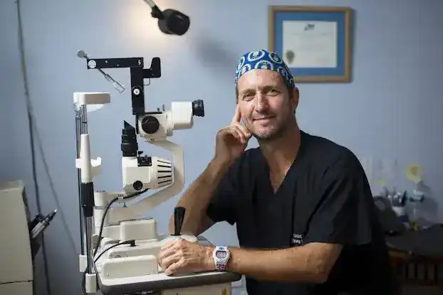 Dr. Steven W. Stetson - Lasik Surgeon