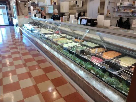 DUTCH COUNTRY SALADS & DESSERTS