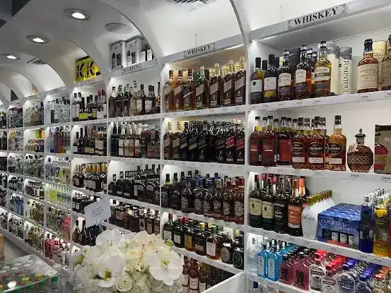 Dyckman Liquors