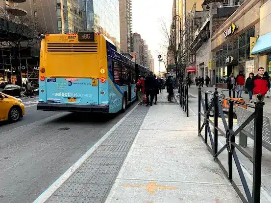 E 86 St/3 Av