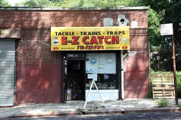 E-Z Catch Trains Traps & Tackle