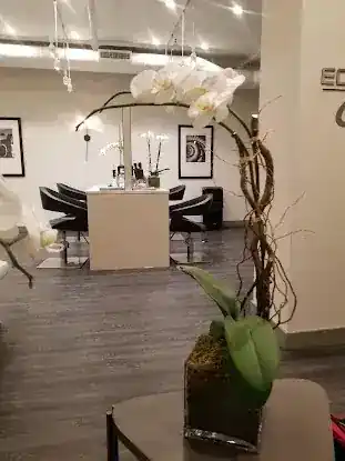 Eddie Arthur Salon