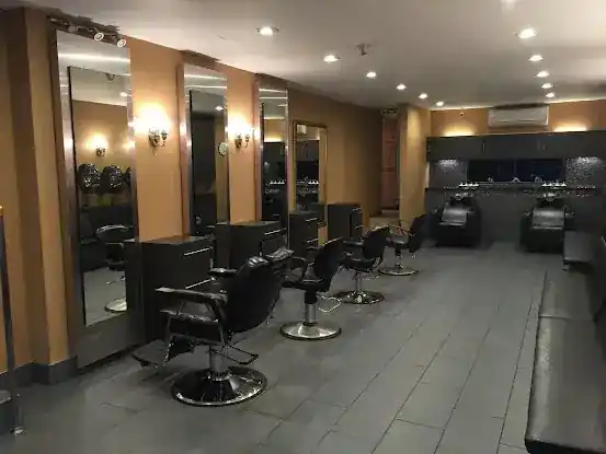 Eddie Jr's Hair Salon