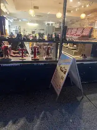 Eddie’s Shoeshine & Repair