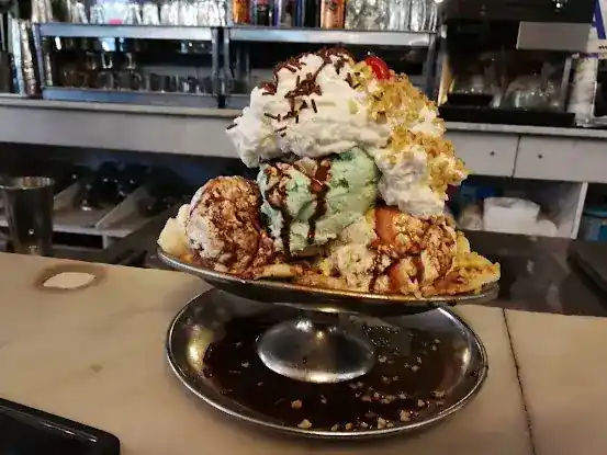 Eddie's Sweet Shop
