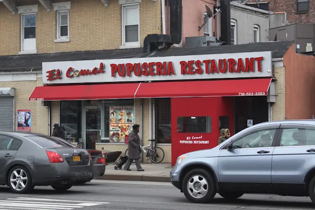 El Comal Pupuseria
