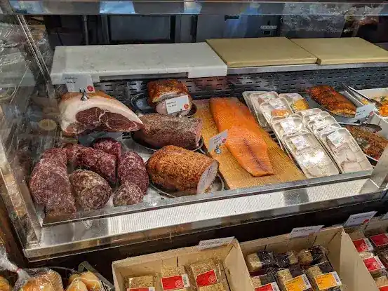 Eli's Essentials And Wine Bar
