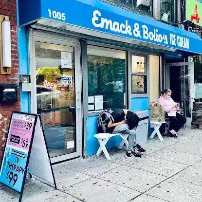 Emack & Bolio's Ice Cream: Midtown