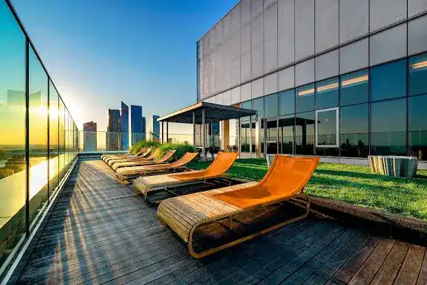 EŌS NoMad Apartments