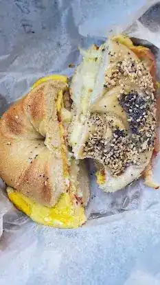 Ess-a-Bagel