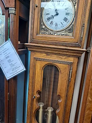 Eva's Corner Clock Repairs