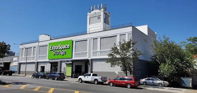 Extra Space Storage