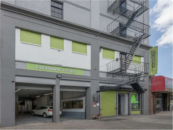 Extra Space Storage