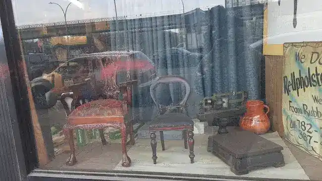 F F Decorators