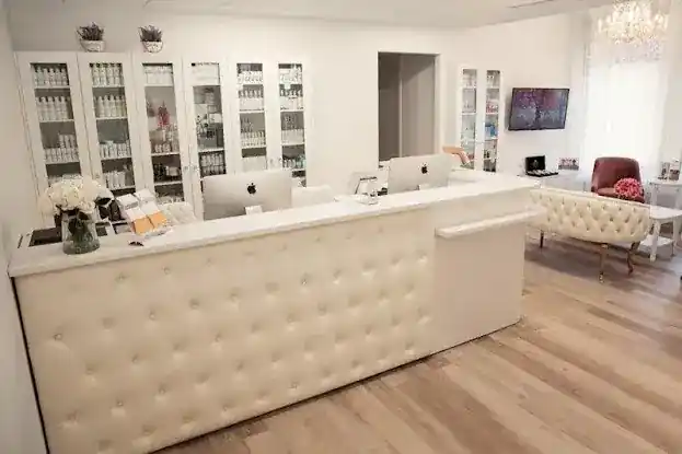 Face Glow Skincare & Laser
