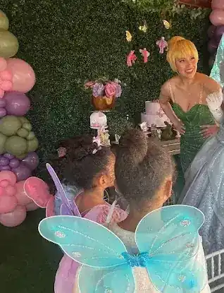 Fantastic Dreams Entertainment, LLC