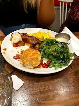 FARM TO BURGER