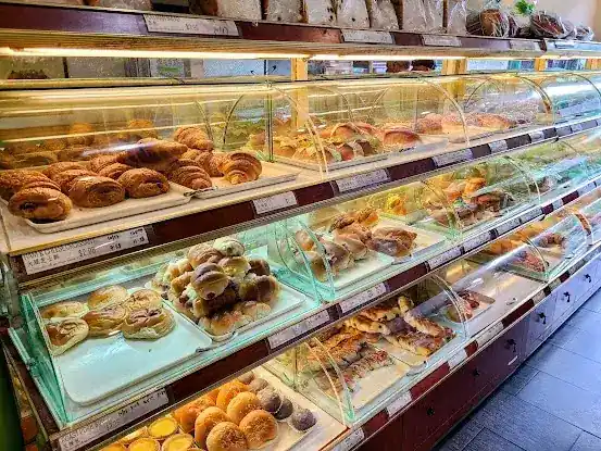 Fay Da Bakery
