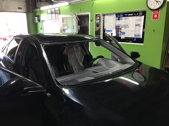 Fitzroy & Son Auto Glass