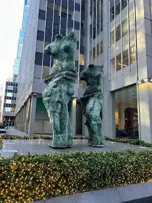 Fontain one green Statue