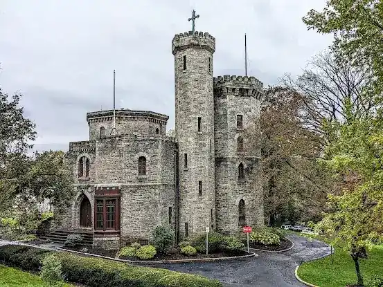 Fonthill Castle