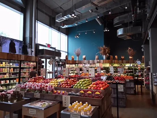 Foodcellar Market Court Square