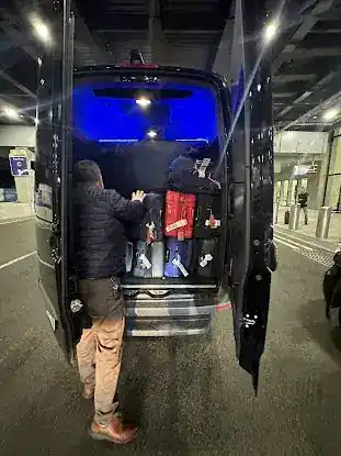 FR LUXURY LIMO - Black Car Service