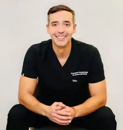 Gilberto Alvarez del Manzano, MD