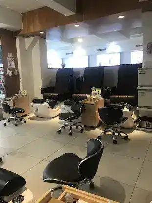 Golden Tree Nails & Spa