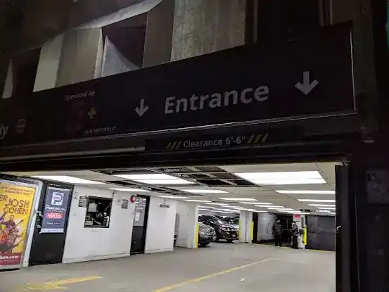 Gotham 55 Street Parking