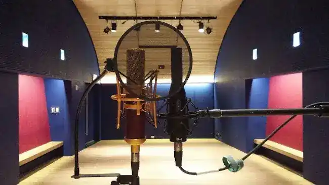 Gurari Studios