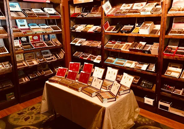 Havana Dreams Cigar Lounge