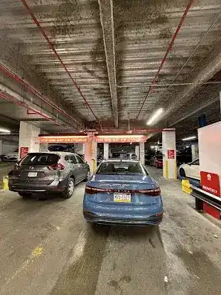 Hertz Car Rental - Brooklyn - Northside Piers