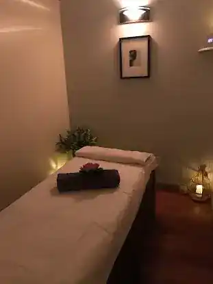 Hideaway Spa & Lounge Wall Street