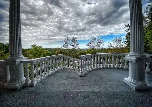 Hillview Mausoleum