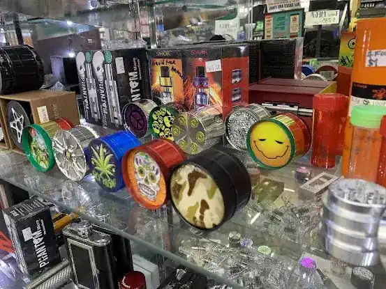 Hirani News and Smoke Shop