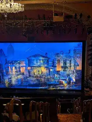 Hollywood Theatre