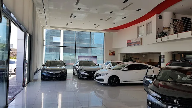 Honda Plaza Bora