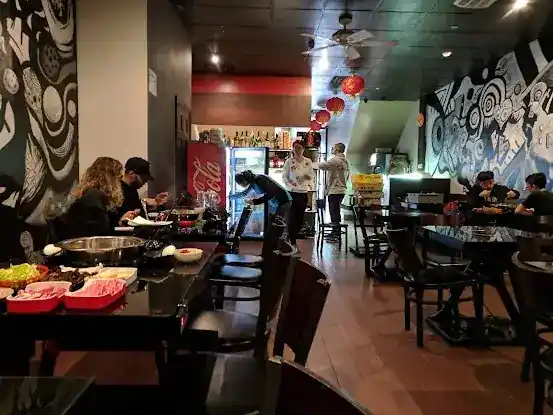 Hou Yi Hot Pot