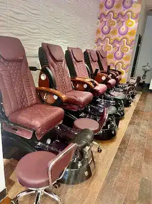 Hue Nail Club