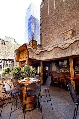 Hurley's Restaurant & Bar