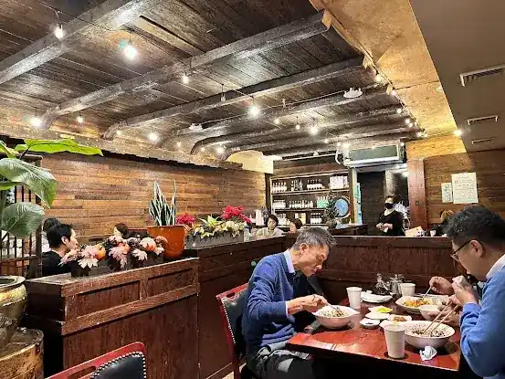 Hyo Dong Gak