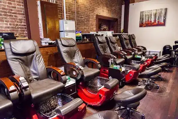 IL Girasole Nail Spa