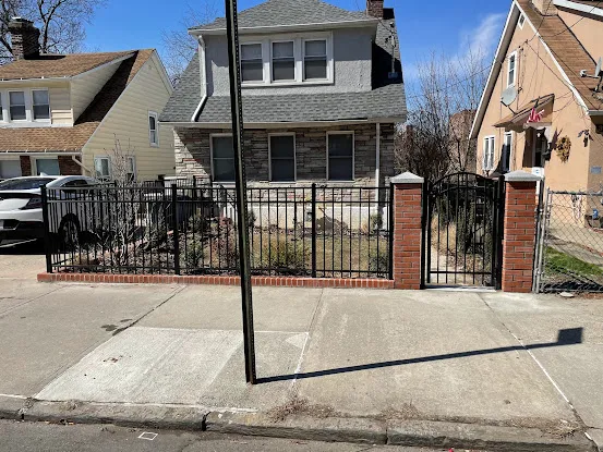 INTEGRITY FENCE AND DECK L.L.C.