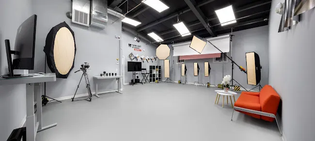 ISA AYDIN Commercial Product Photography