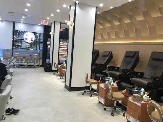Issa Nail Spa