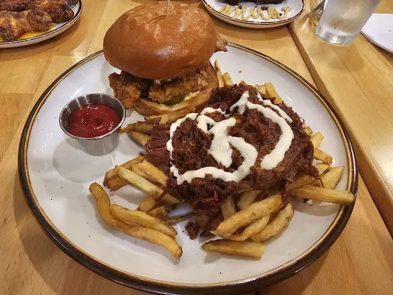 Izzy’s Smokehouse
