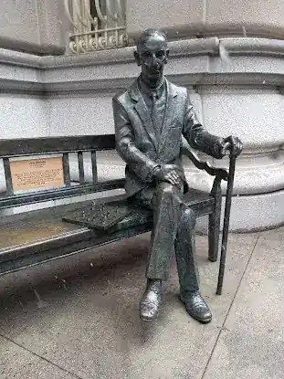 Jan Karski Statue